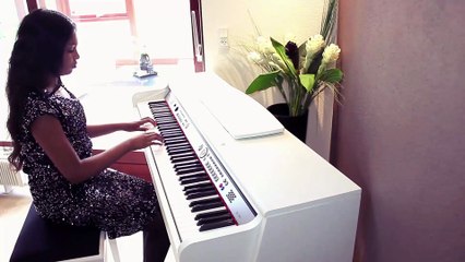 Uyirvarai Iniththaai THEME MUSIC - (Piano Cover By. Ramilla Rasiah)