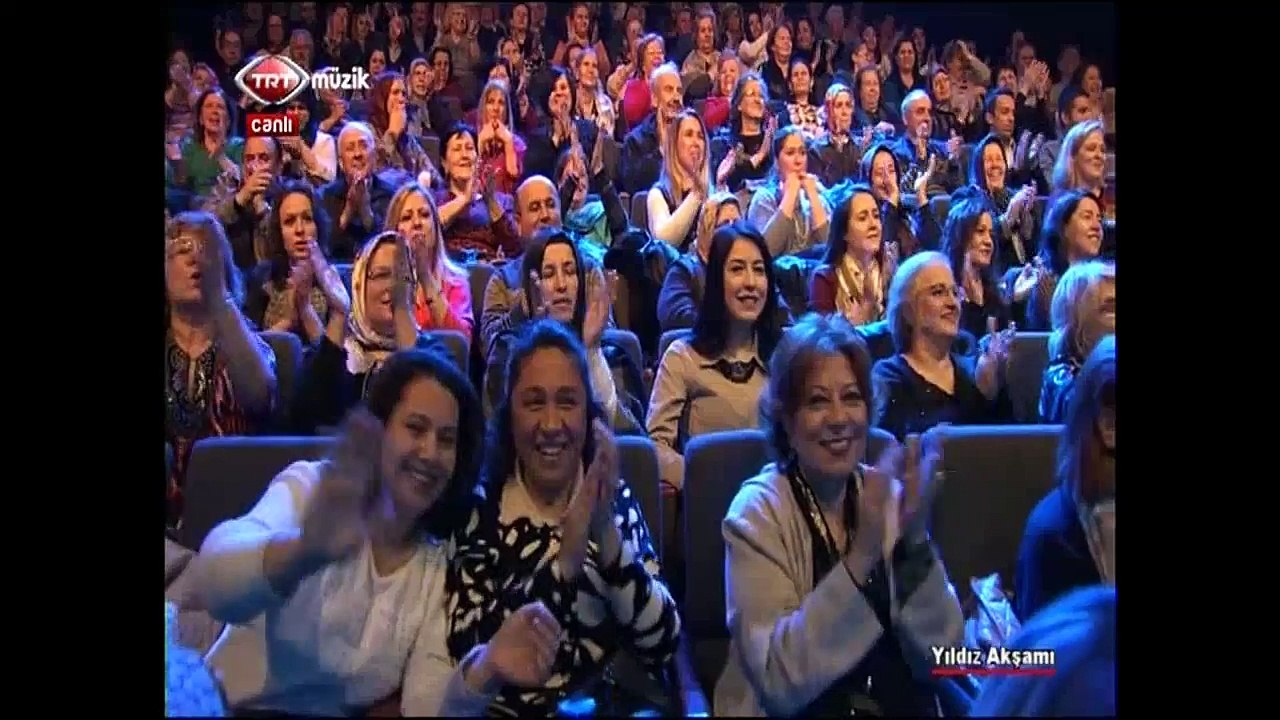 MUAZZEZ ERSOY-GEZDİĞİM DİKENLİ AŞK YOLLARINDA-