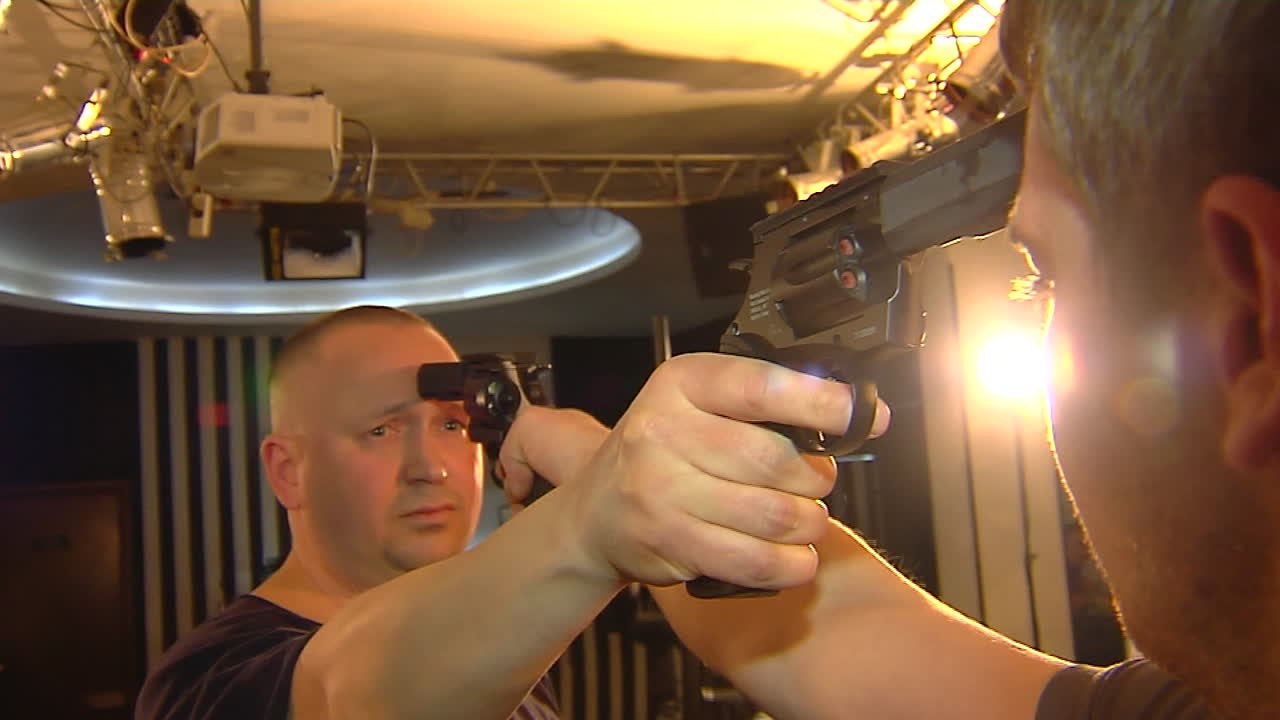 Russia: Russian Roulette is back with (out) a bang - using Tasers!