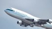 Boeing 747-400 Cathay Pacific. Takeoff from Hong Kong International Airport