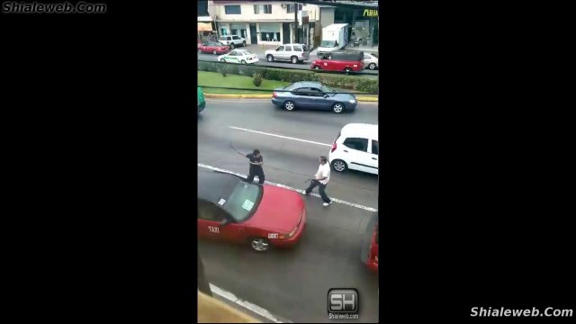 PELEA CALLEJERA ENTRE TAXISTAS DE TIJUANA BAJA CALIFORNIA MEXICO