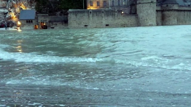 Marée du siècle au Mont-Saint-Michel
