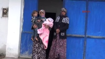 Aksaray Çöpten Sebze ve Meyve Toplayan Kadın Yiyecek Hiçbir Şeyimiz Yok