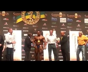 pakistani bodybuilder atif anwar wins title at arnold classic australia