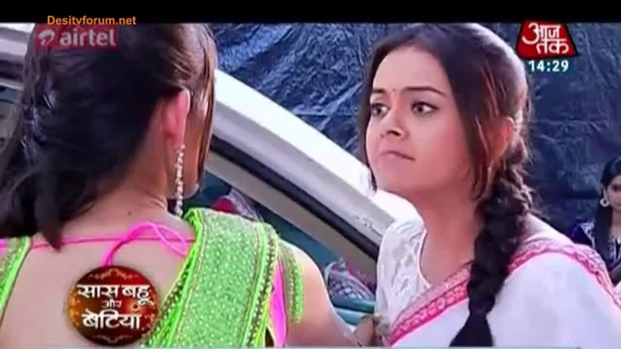 Saath Nibhaana Saathiya - Ameh Ki Sagaai Mein Kokila Ko Hua Heart Attack 20th March 2015