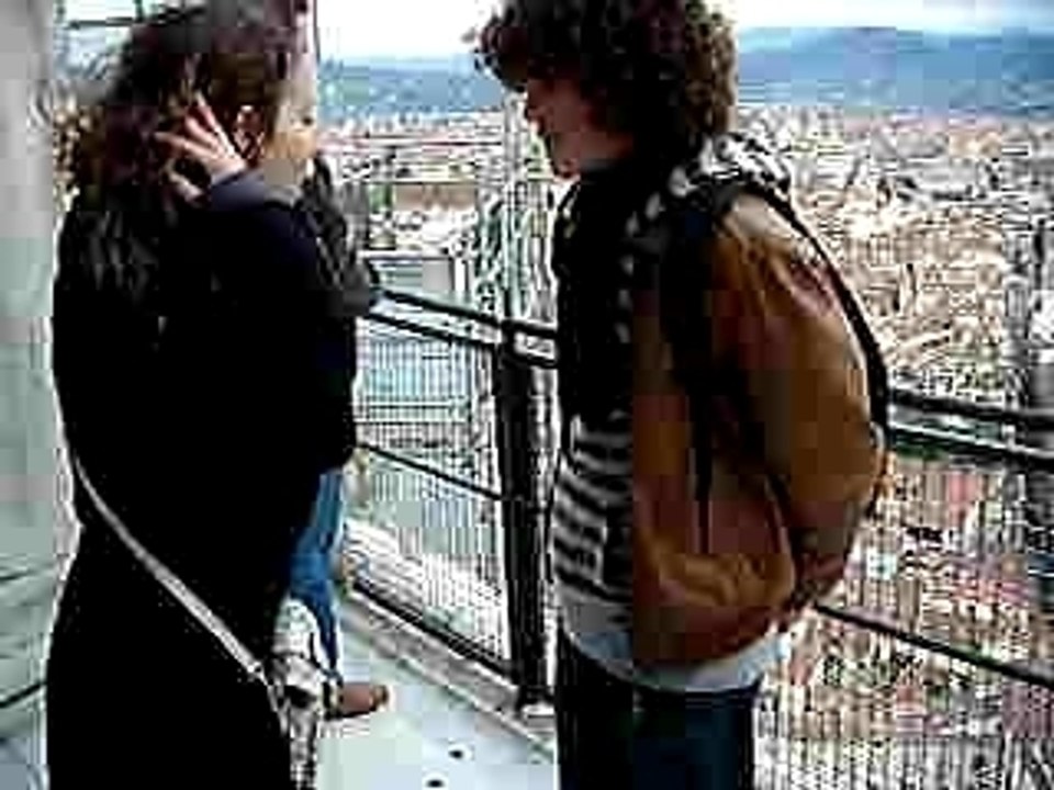 Zazou et Ariane trafiquent des malboros