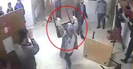 Öfkeli Anne ve Yakınları, Okulu Savaş Alanına Çevirdi