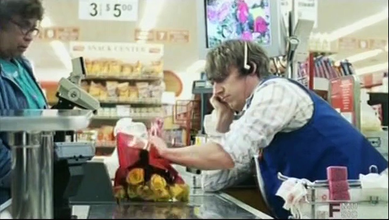 Travis - Closer (16:9)