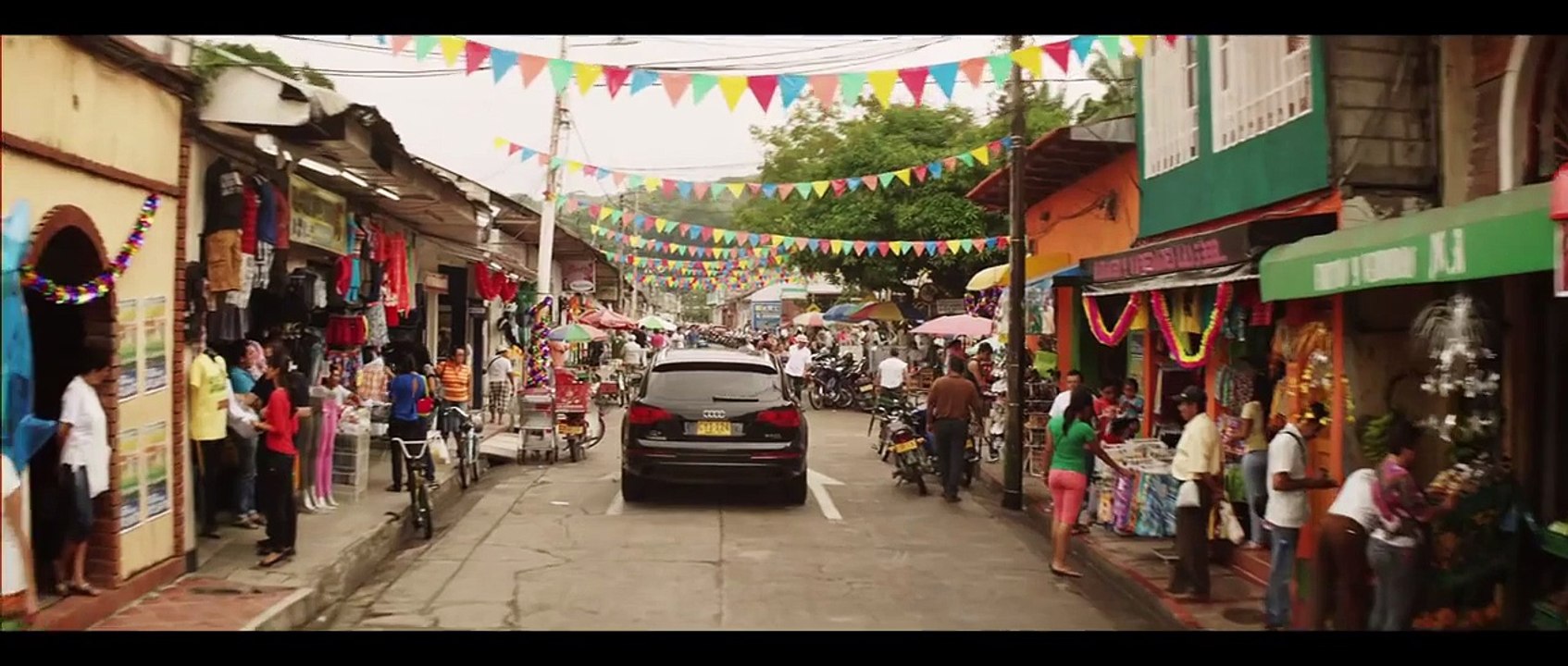 OUT OF THE DARK Official Trailer (Julia Stiles, Scott Speedman - 2015)