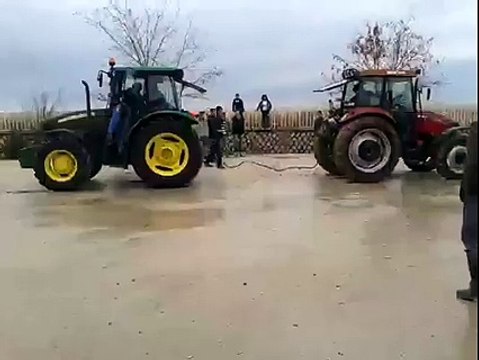 John Deere ile Case IH Çekişmesi