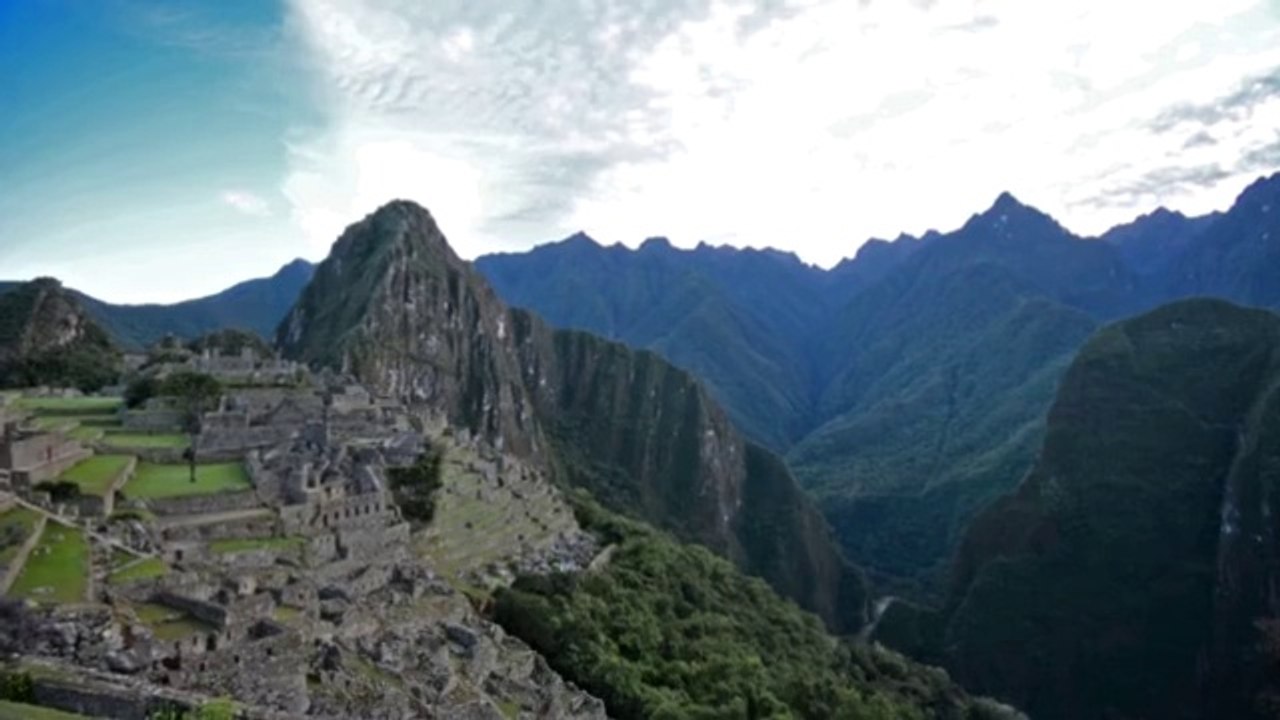 Découvrir l'Amérique du Sud avec des images filmées en DRONE : magique...