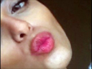 خلود حكمي تخبروا عن حبيبي والا اكتبوله رسالة