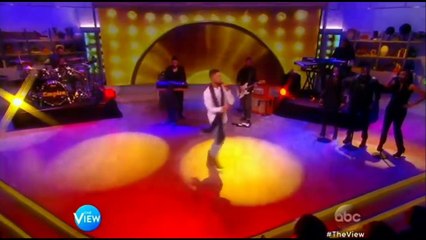 'Empire' stars Jussie Smollett & Bryshere Gray sing 'You're So Beautiful' on The View (720p)