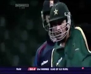 Tải video: Shahid Afridi the First Cricket Player To Hit 12 Runs In a 1 Shot world Cricket - Video Dailymotion