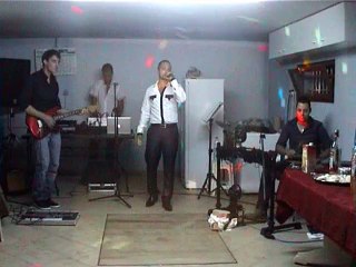 Laura non c'è " François Aceti , Freesound"