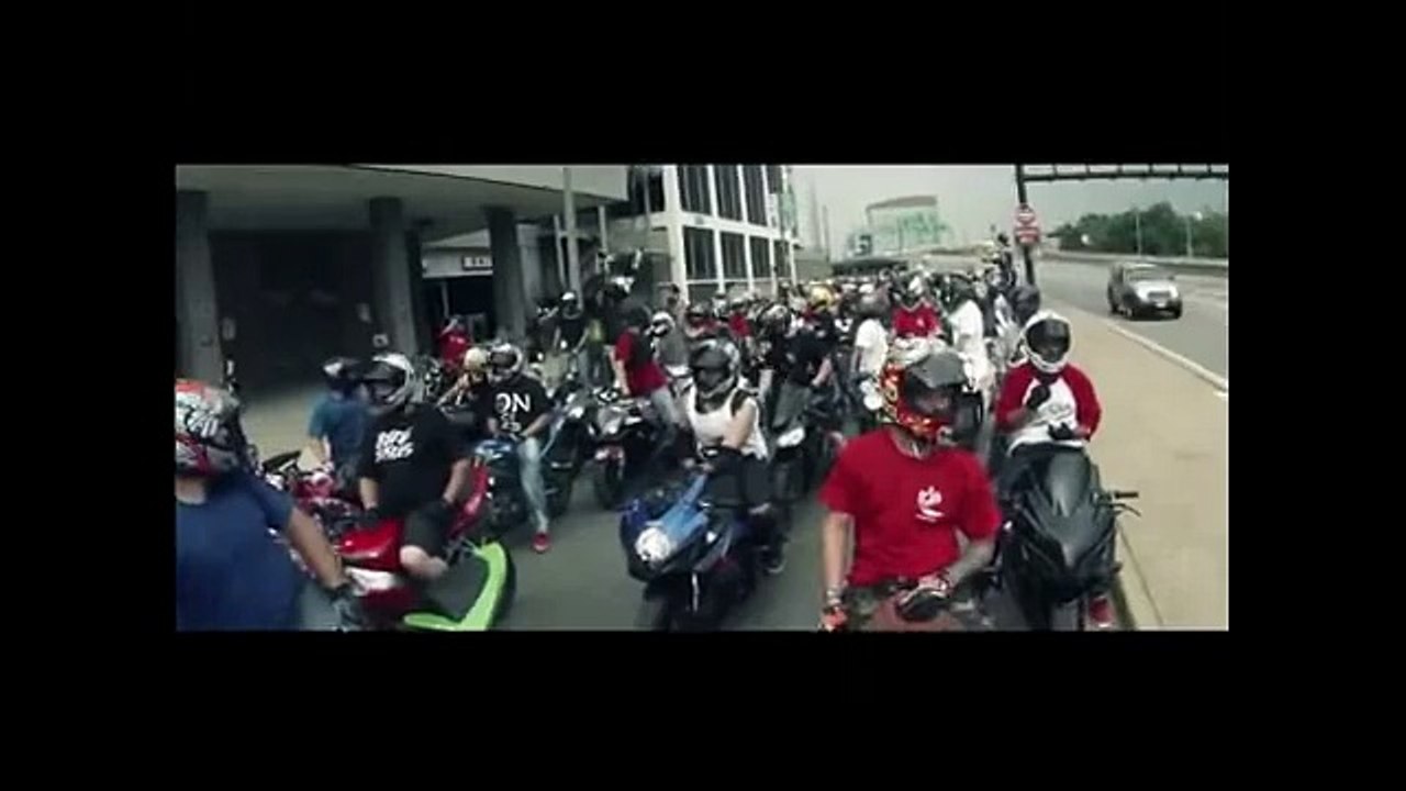 CRAZY Riders Freestyle Motorcycle Stunt Riding