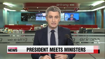 President Park meets ministers before trilateral talks