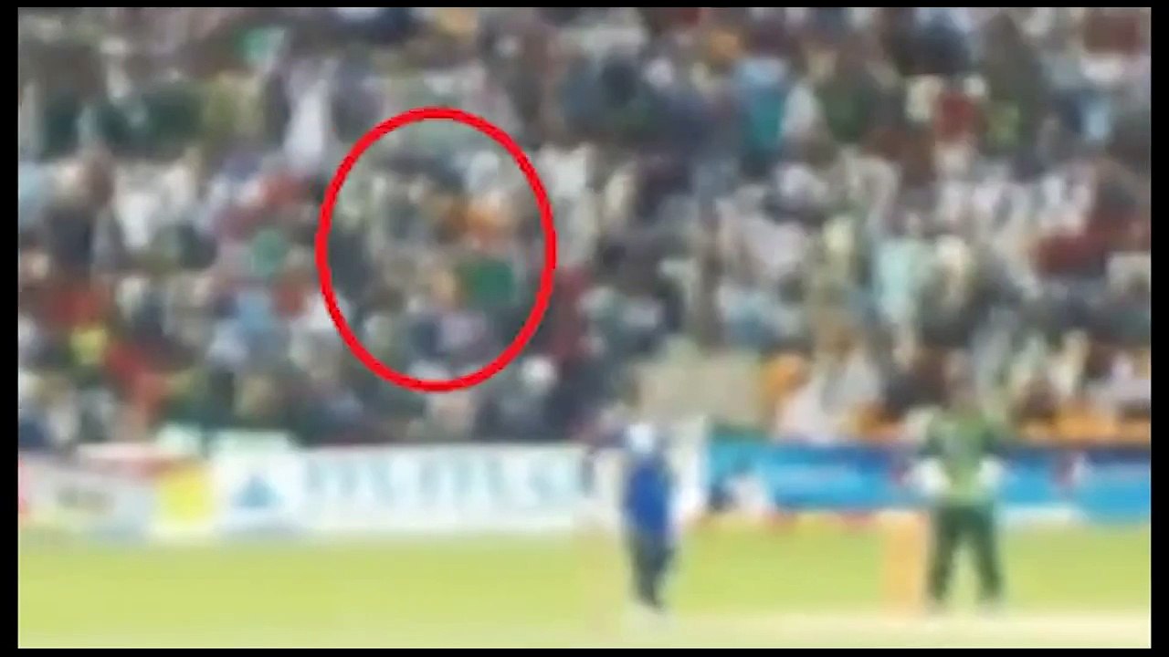Ghost caught in LIVE CRICKET MATCH Pakistan Vs Bangladesh in Abu Dhabi Stadium