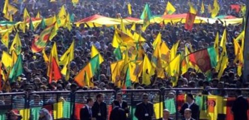 Diyarbakır'da Tarihi Nevruz! Öcalan'ın Mektubu Okunuyor