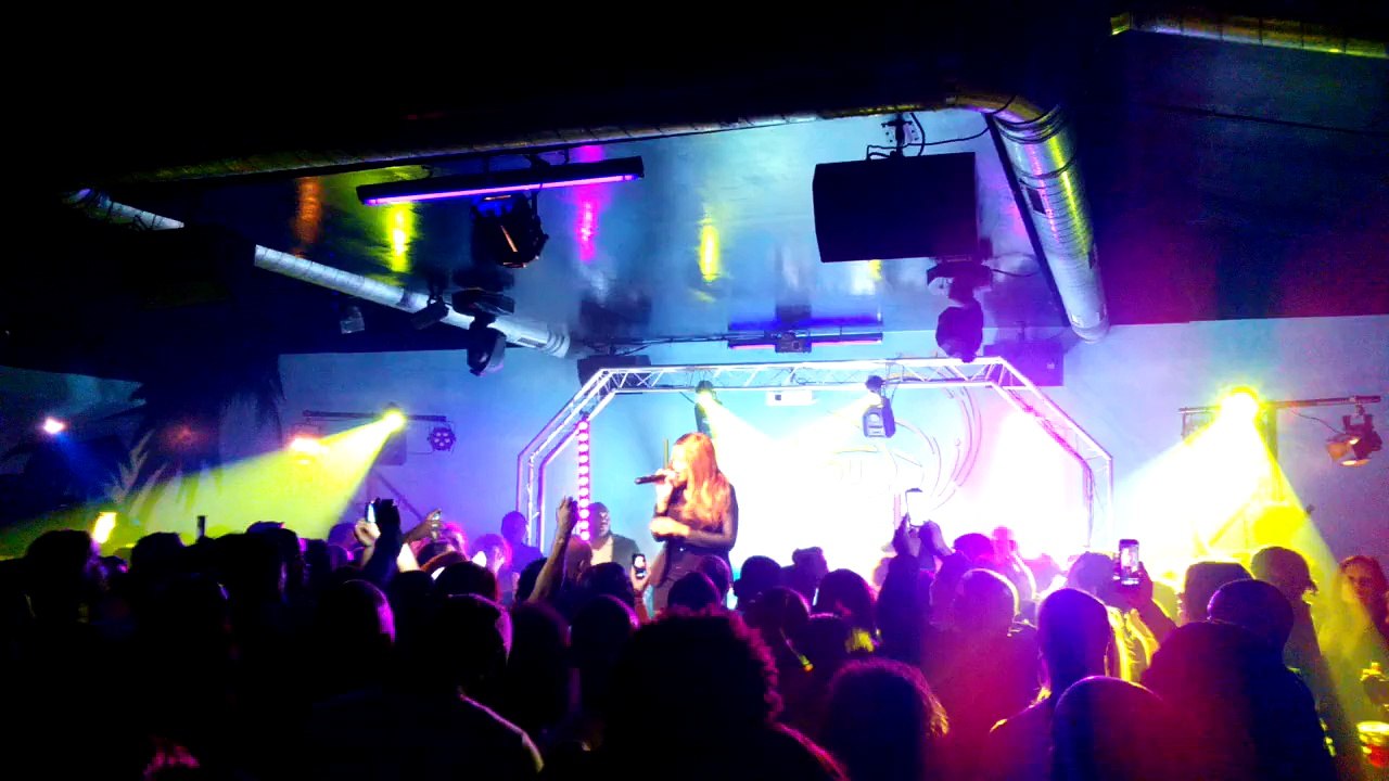 Showcase de Stony au Bambou avec Technical-club-evenement lighting