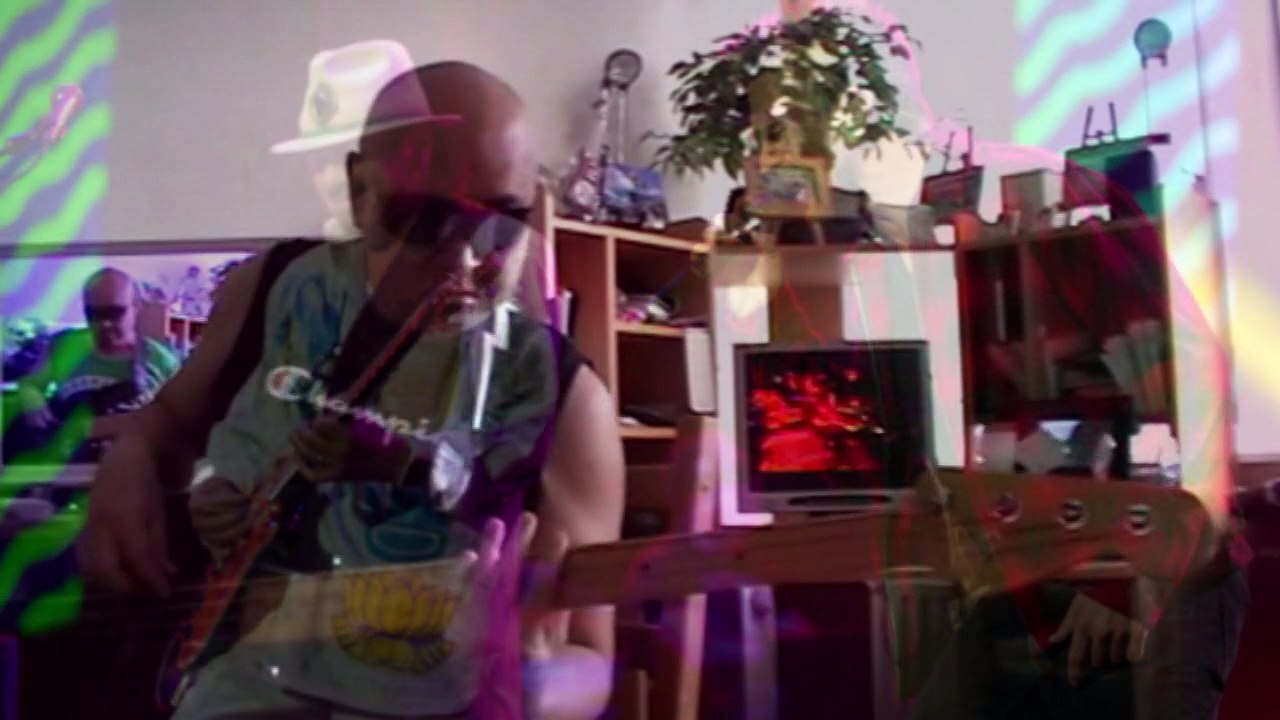 Santana corazon espinado live from montreux Basscover Bob Roha