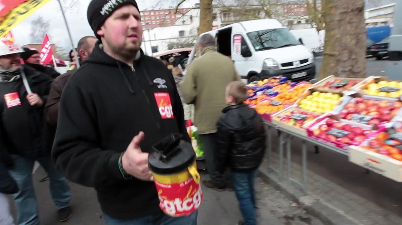 Manifestation Sambre et Meuse sur le marché de Maubeuge