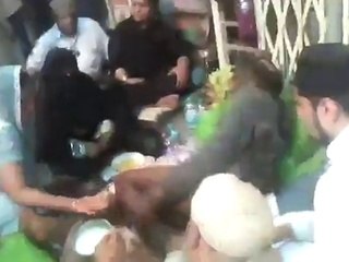 Jahalat Ki Inteha…Kufar ko bhi ye Dekh Kar Sharam Ayi Hogi..