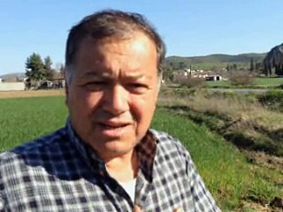 Παρά λίγο τραγωδία στη Χαιρώνεια. Νταλίκα πέρασε στο αντίθετο ρεύμα κυκλοφορίας και ντελαπάρισε σε χωράφι