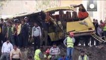 Egypt: 15 people killed in deadly bus crash