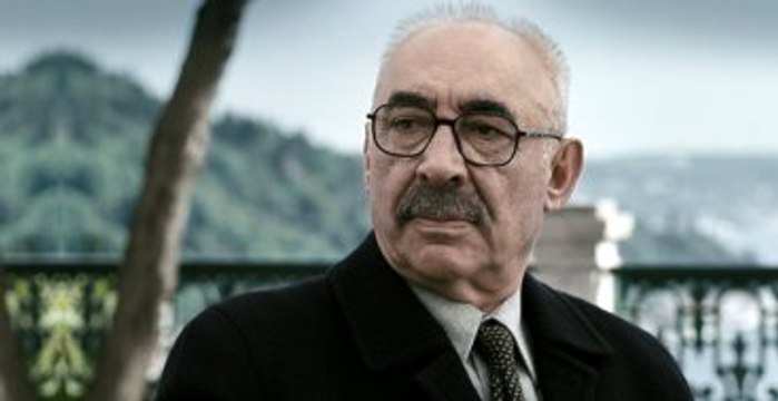 Şener Şen: Herkes Aklını Başına Toplasın