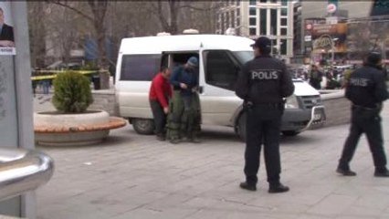 Şüpheli Poşetten Giysi Çıktı