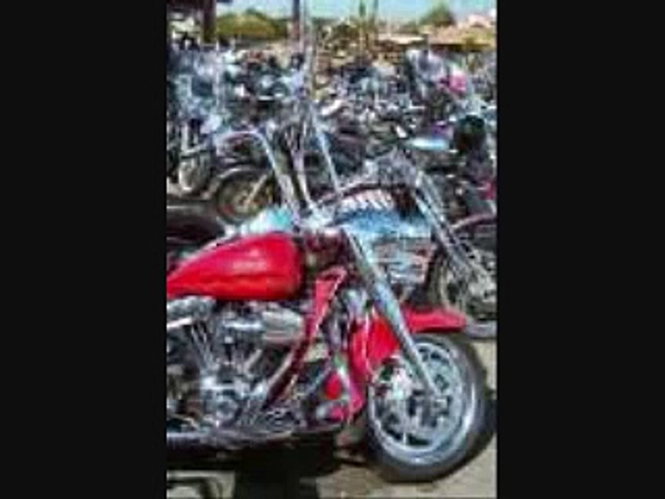 Chrome - Trace Adkins (Lyrics)