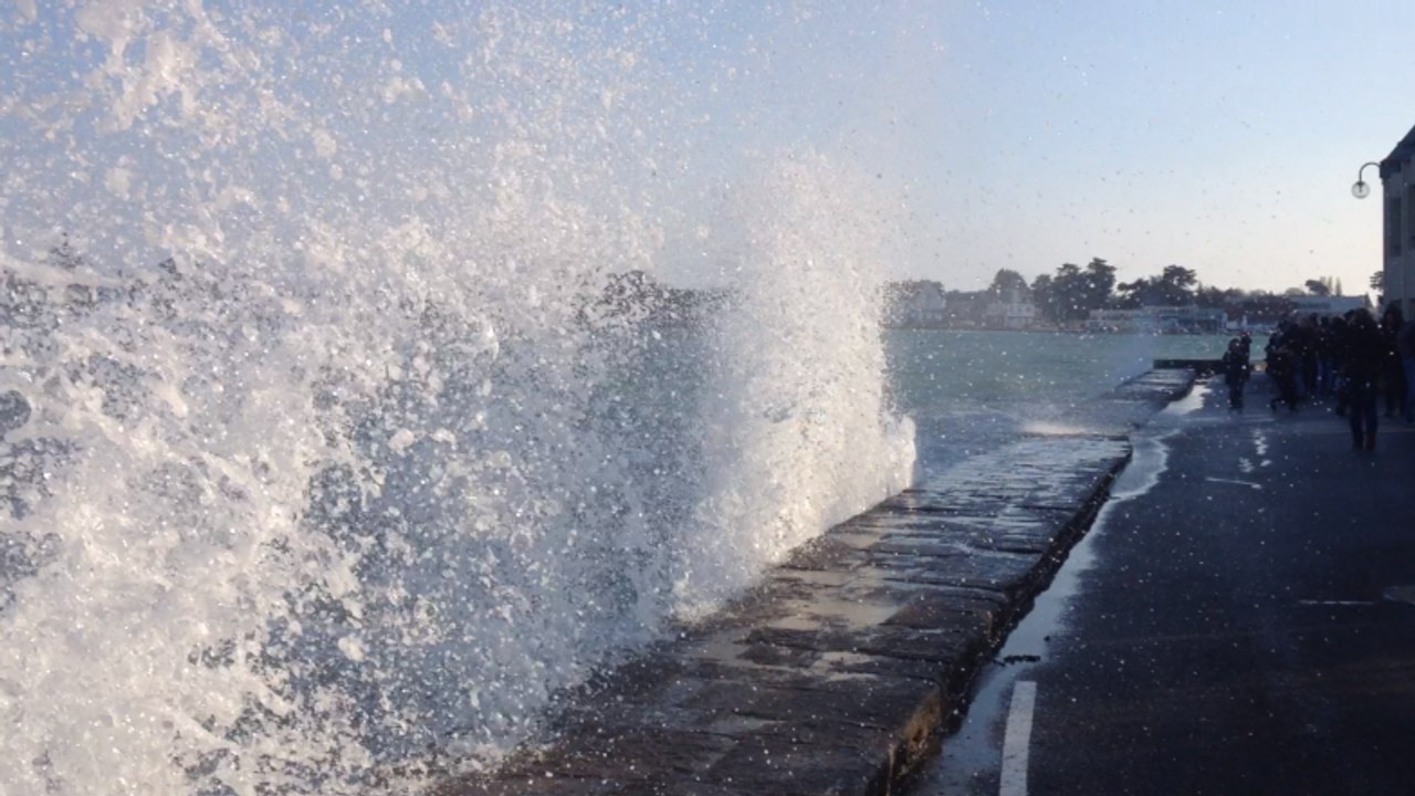 De grosses vagues pour la marée du siècle
