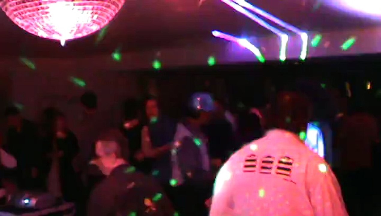 DJ ANIMATEUR VAR SOIREE DANSANTE ANNEE 80'S