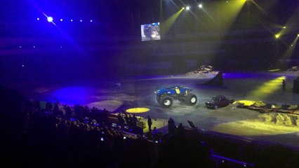 Putte 2 makes donuts