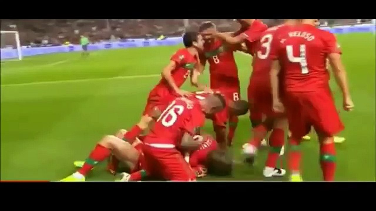 Cristiano Ronaldo Top 10 free kicks English Commentary HD video