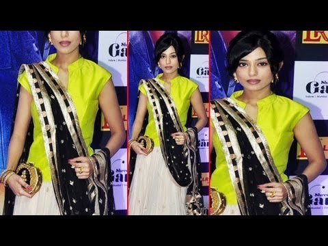 Sexy Amrita Rao Looks Beautiful In Green Avatar