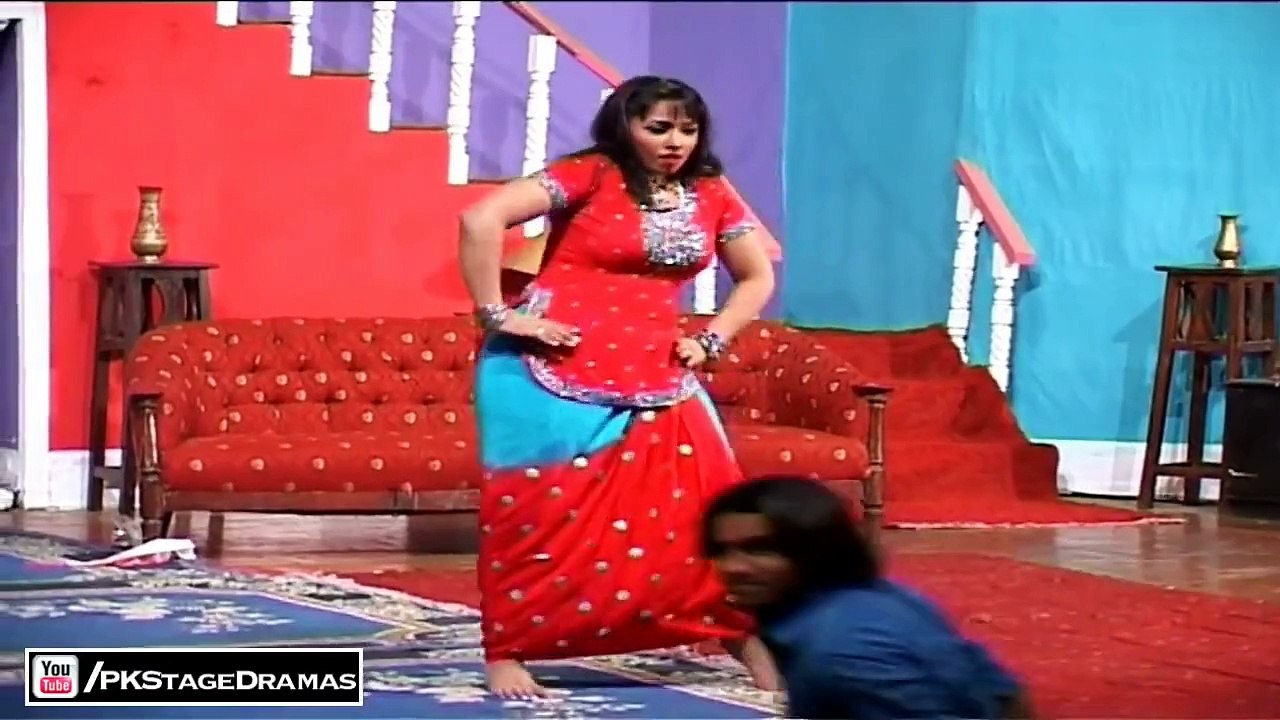 TAN MAN PYASA - SHEEZA MUJRA DANCE - PAKISTANI MUJRA DANCE