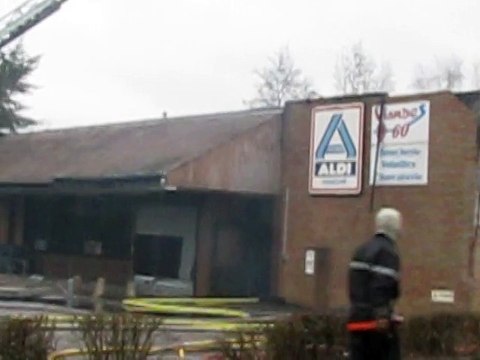 Breuil-le-Vert, Incendie à Aldi et Viande 60
