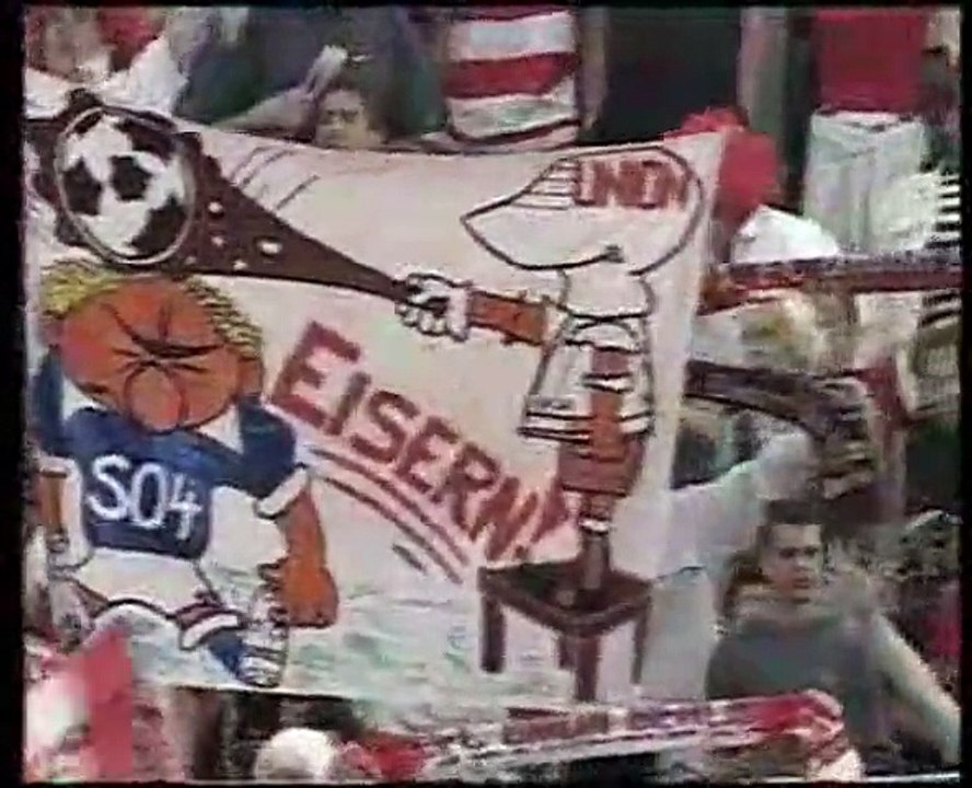 Nina Hagen - Eisern Union (Live Pokalfinale 2001)