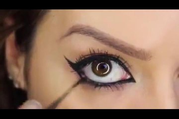 6 Different Eyeliner Techniques