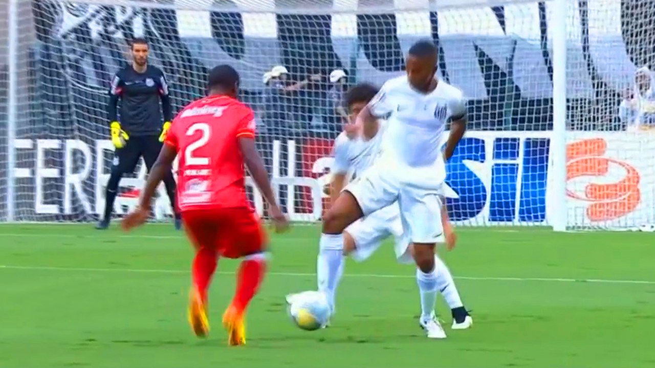Robinho hayran bıraktı