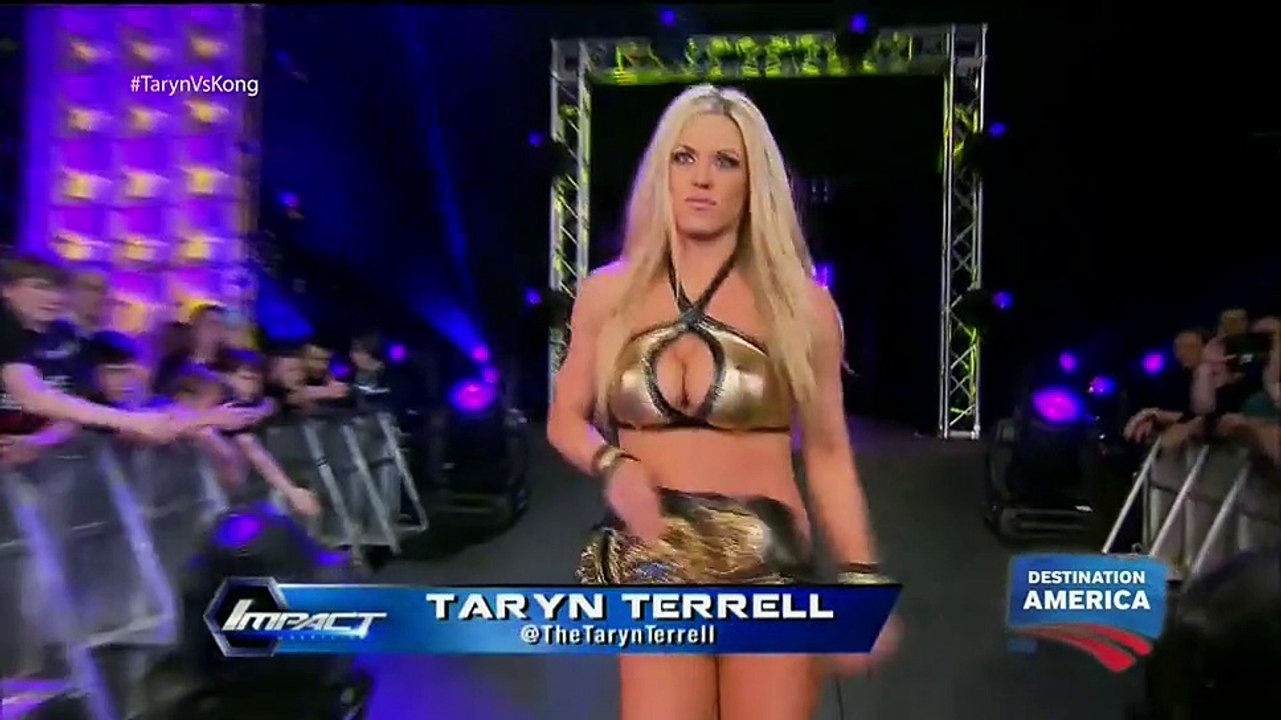 Awesome Kong Vs Taryn Terrell