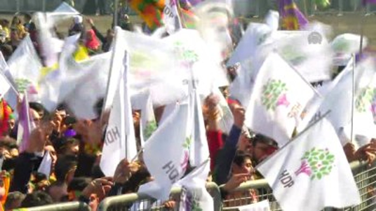 Kazlıçeşme Meydanı'nda Nevruz Kutlaması