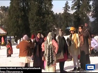Dunya News -  Tourists enjoy holiday in Nathiya Gali