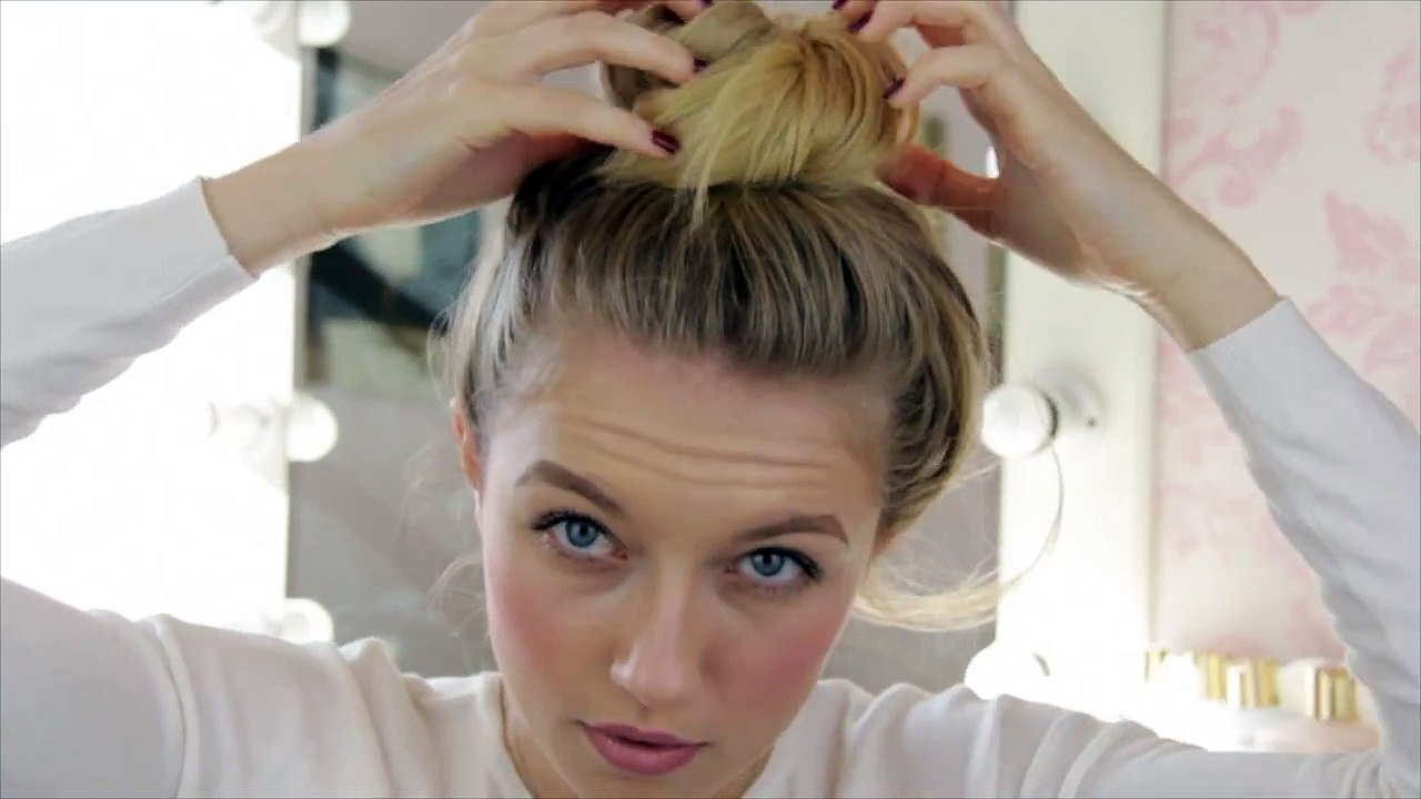 Perfect Messy Bun Tutorial | Freddy My Love