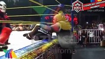 Momento Exacto De La Muerte El Hijo Del Perro Aguayo Patada De Rey Mysterio 2015 Completo HD