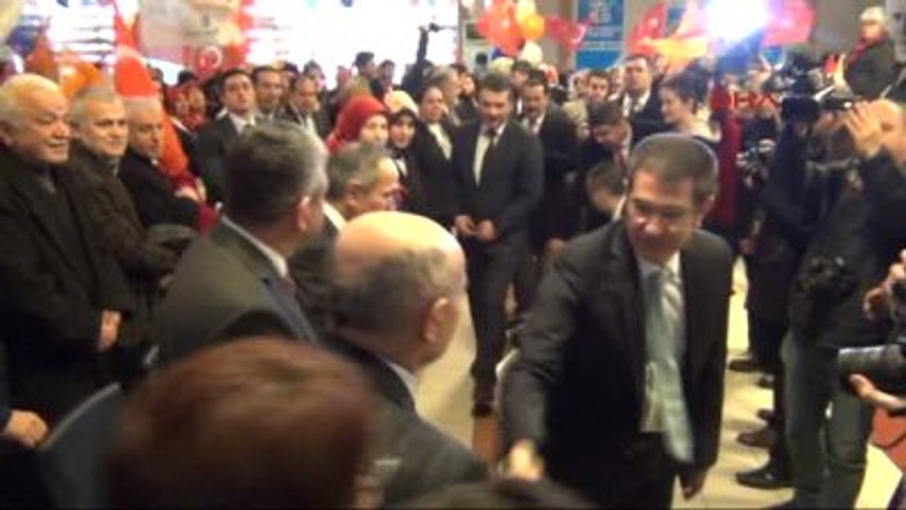 Giresun Bakan Canikli Geçmiş Yılların Acısını Çıkartırcasına Sağlık Hizmetinde Bulunuluyor -2