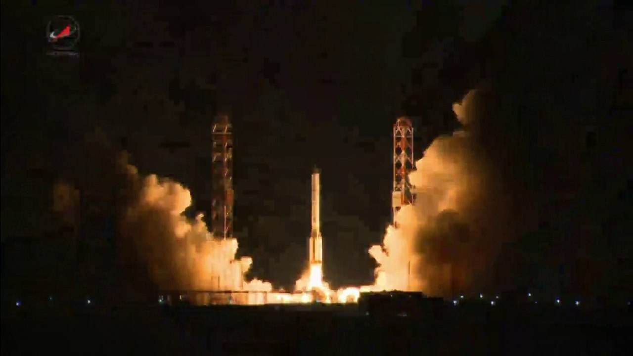 Launch of Russian Proton-M Rocket with Ekspress AM7