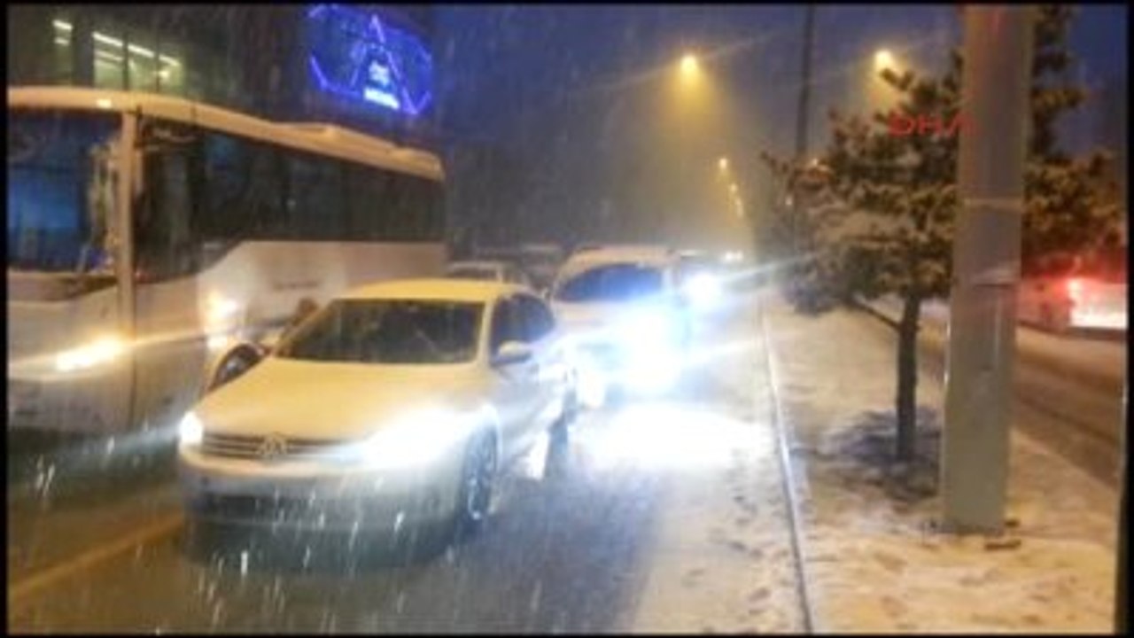 Ağrı?da Eğitime Kar Engeli